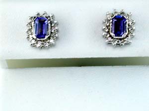 TANZANITE & DIAMOND EARRING