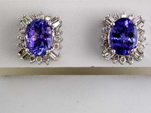 TANZANITE & DIAMOND EARRING
