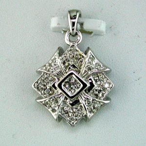 DIAMOND PENDANT