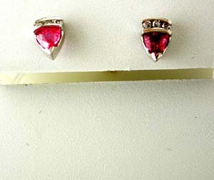 DIAMOND &PINK SAPPHIRE EARRING