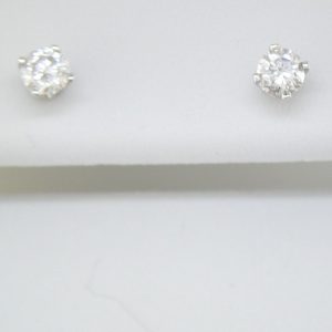 DIAMOND EARRING STUDS