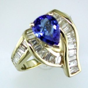 TANZANITE & DIAMOND RING
