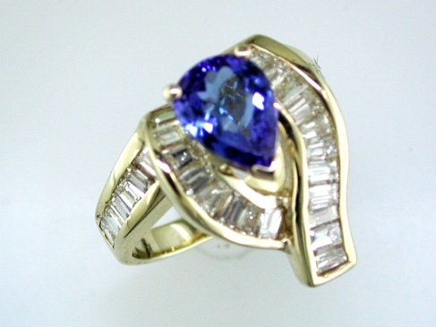 TANZANITE & DIAMOND RING