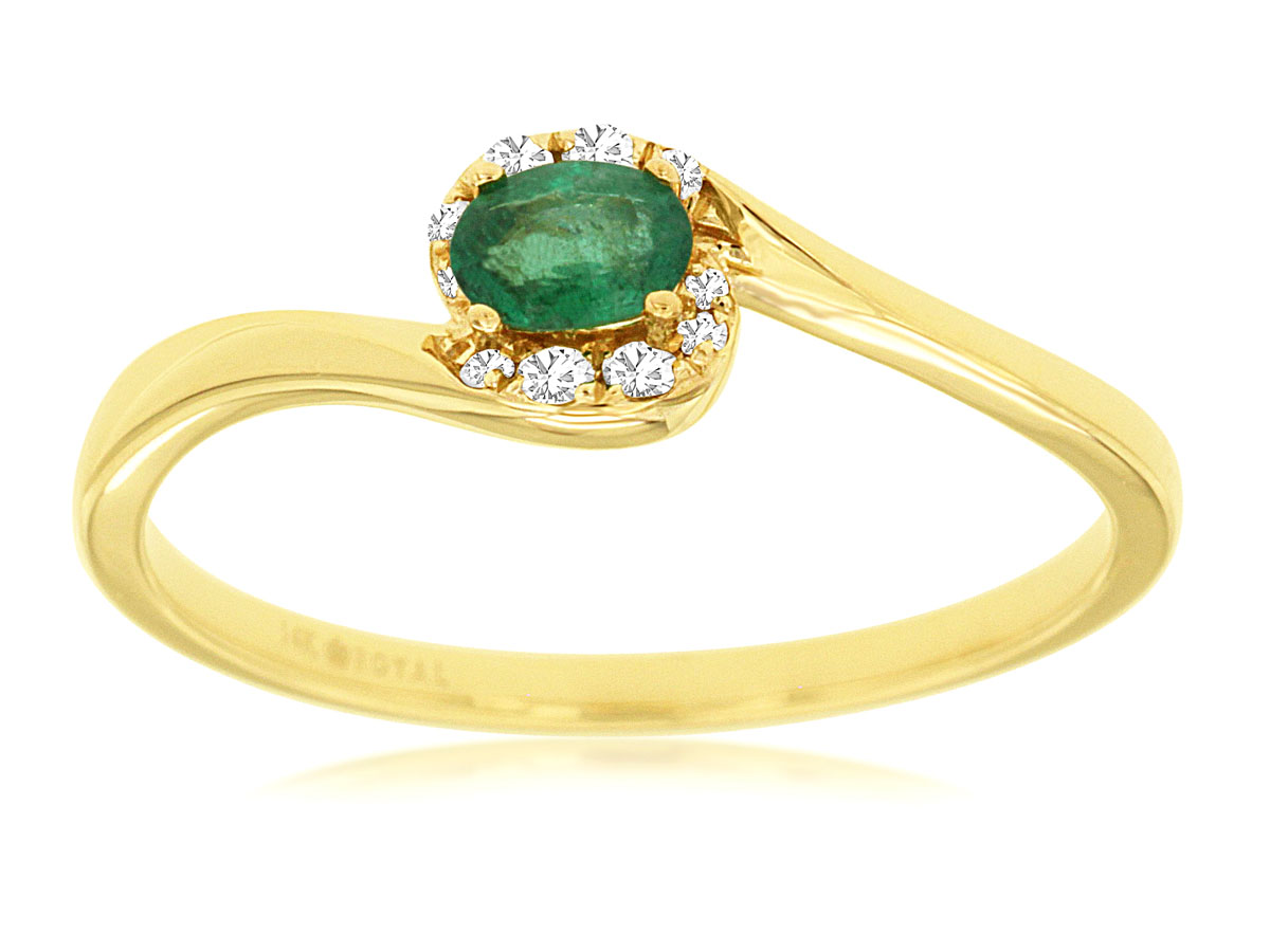 EMERALD & DIAMOND RING