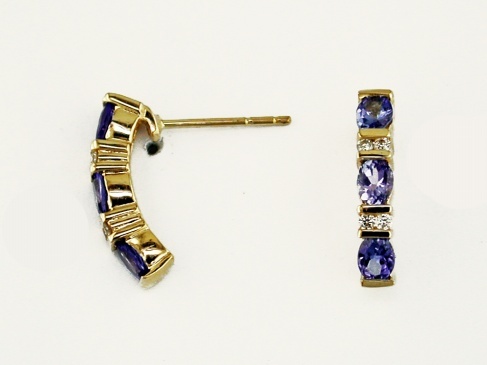 TANZANITE & DIAMOND EARRING