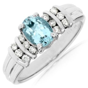 AQUAMARINE & DIAMOND RING