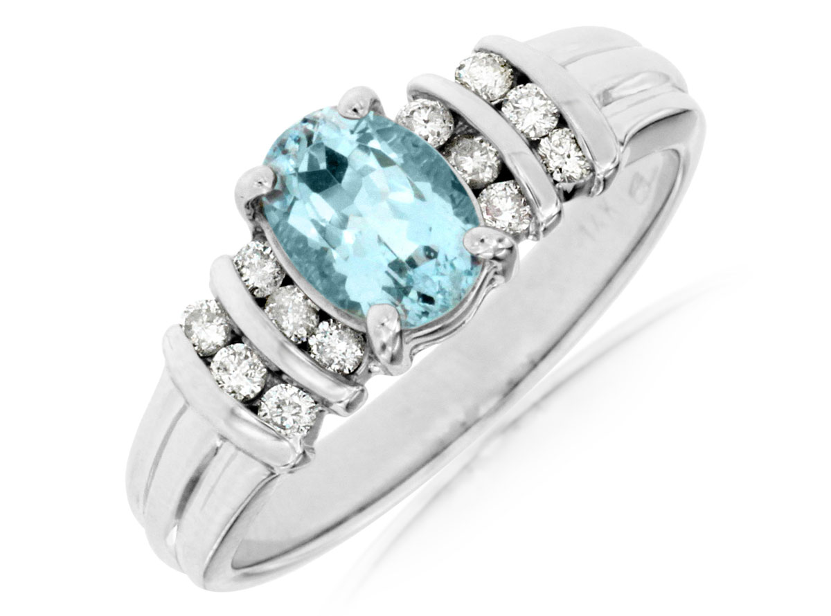AQUAMARINE & DIAMOND RING