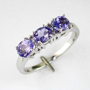 TANZANITE & DIAMOND RING
