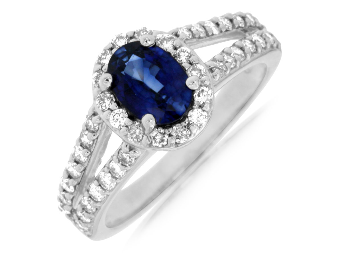 SAPPHIRE & DIAMOND RING