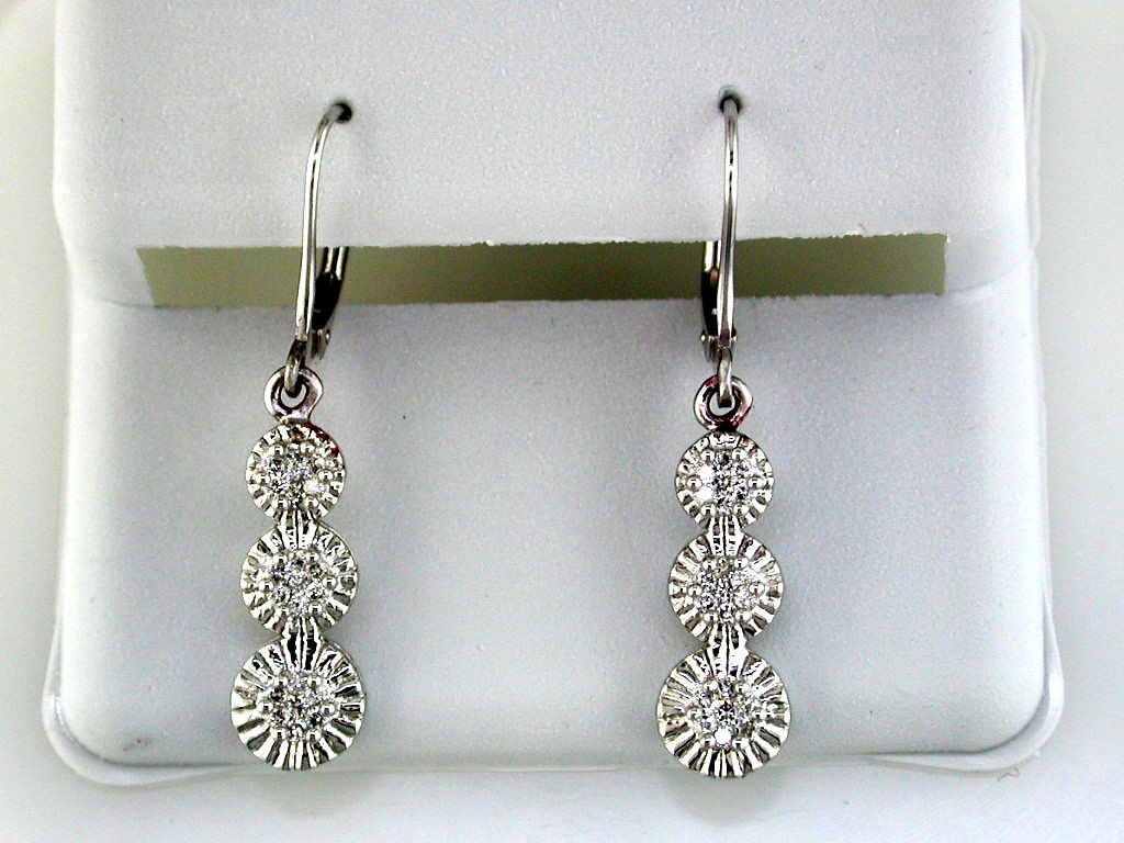 DIAMOND EARRING
