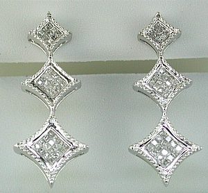 DIAMOND EARRING