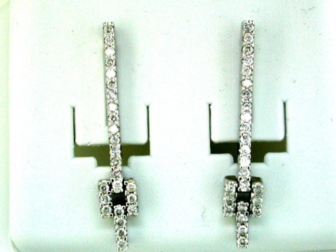 DIAMOND EARRING