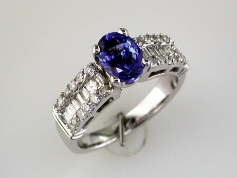 TANZANITE & DIAMOND RING