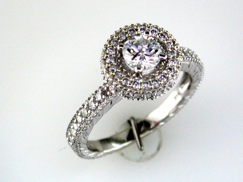 DIAMOND ENGAGEMENT RING