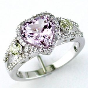 AMETHYST & DIAMOND RING