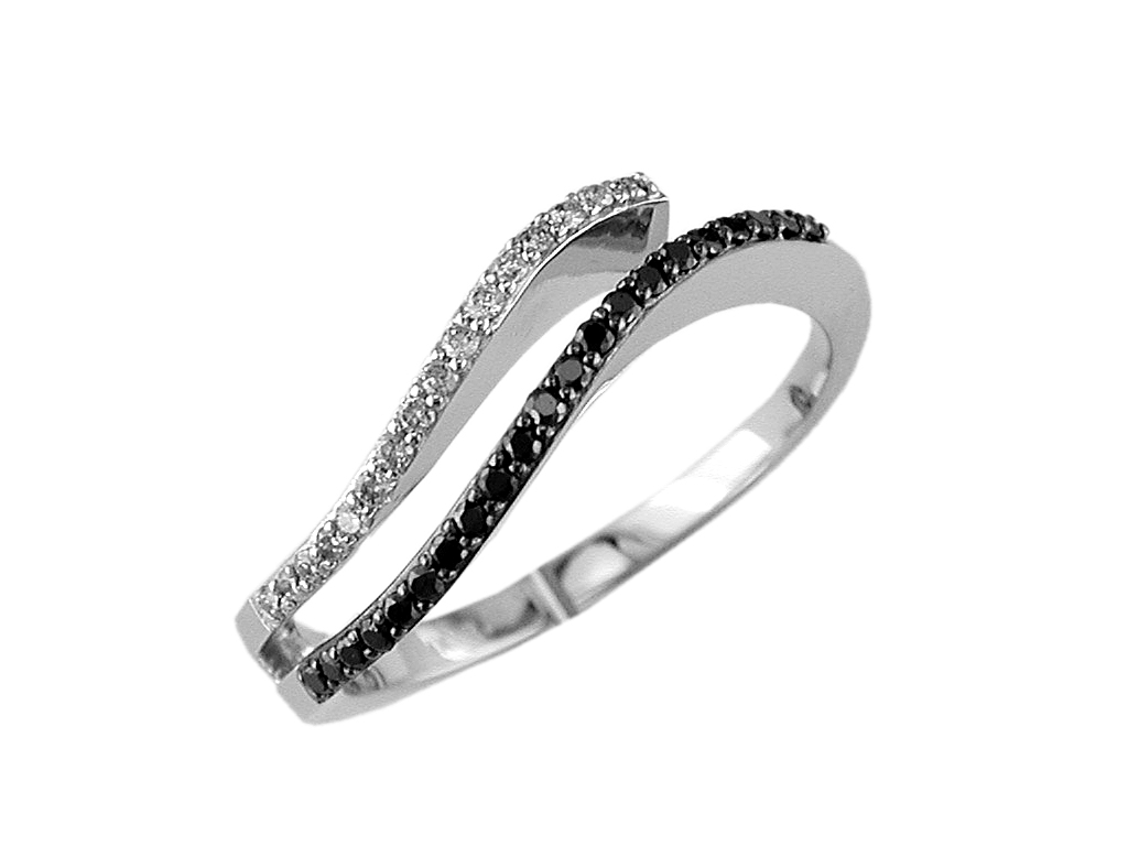 BLACK DIAMOND & DIAMOND RING