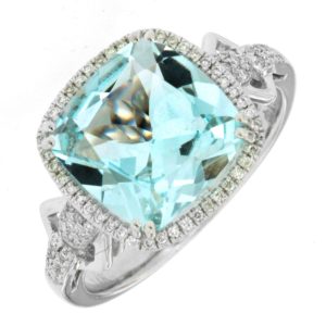 AQUAMARINE & DIAMOND RING