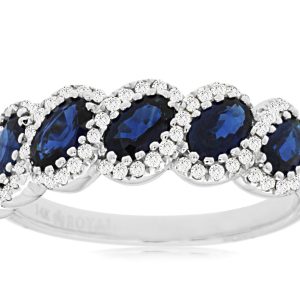 SAPPHIRE & DIAMOND RING
