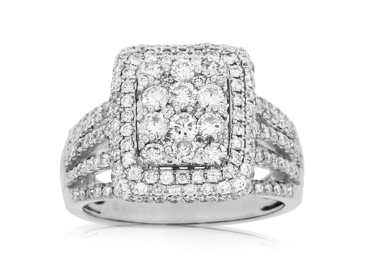 DIAMOND RING
