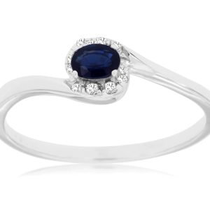 SAPPHIRE & DIAMOND RING