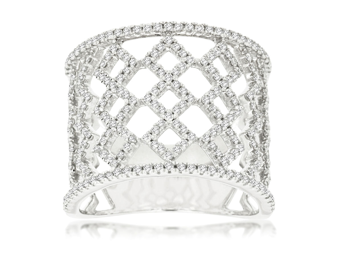 DIAMOND RING