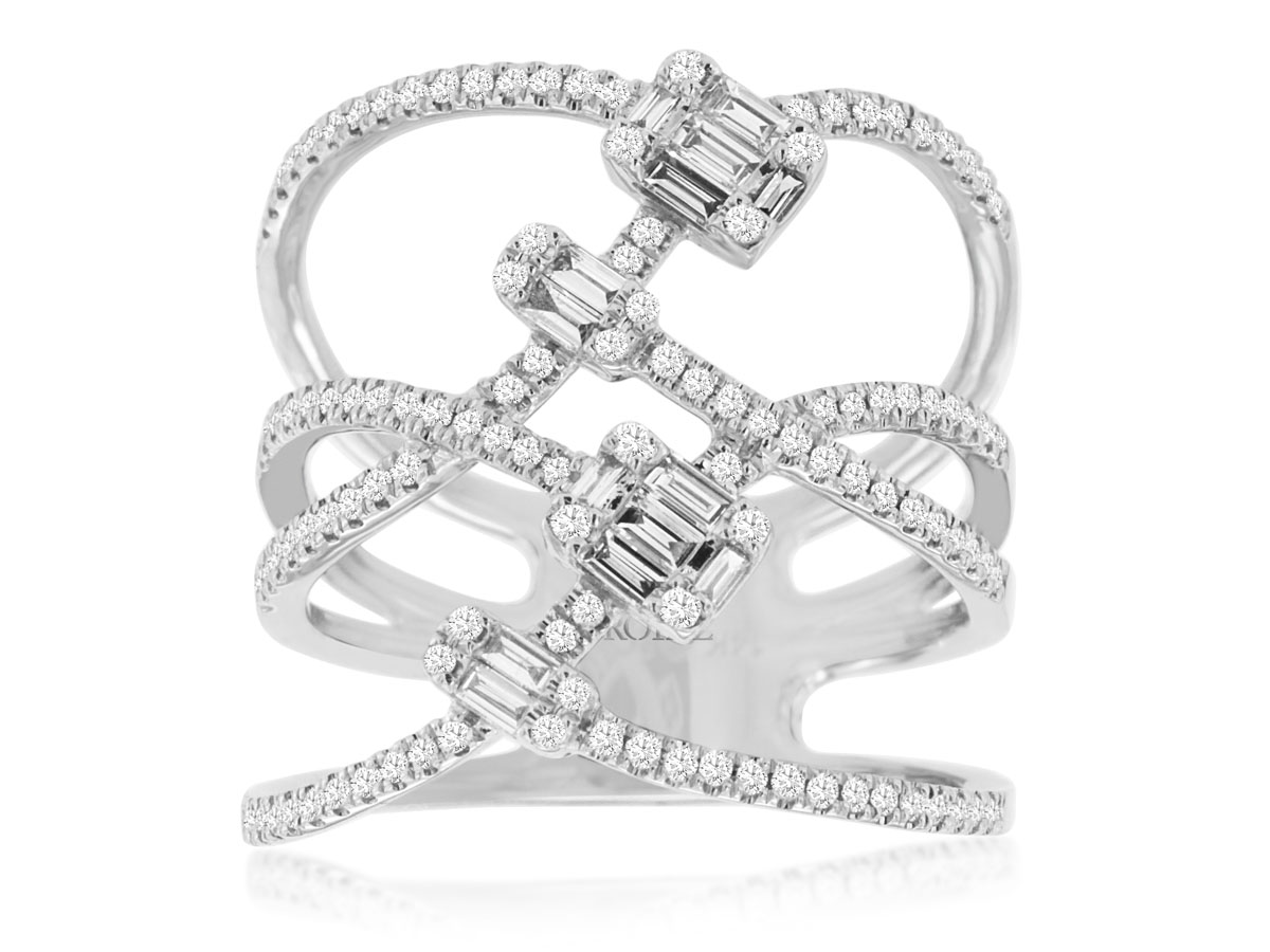 DIAMOND RING