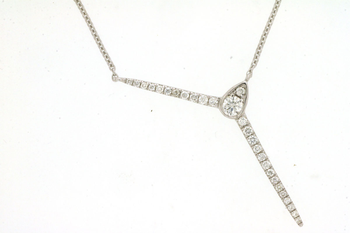 DIAMOND NECKLACE