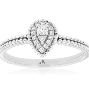DIAMOND ENGAGEMENT RING