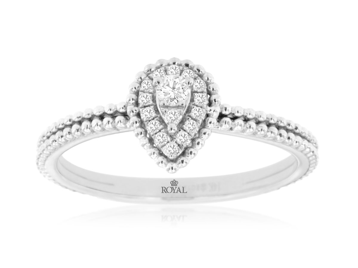 DIAMOND ENGAGEMENT RING