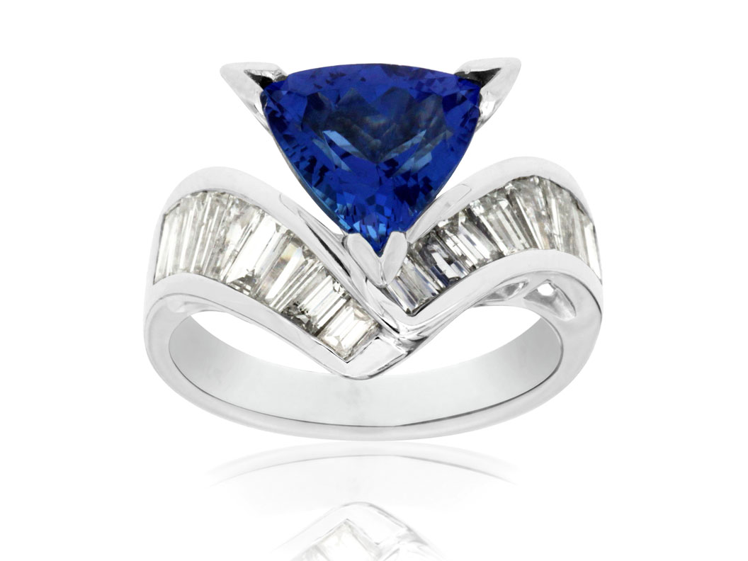 TANZANITE & DIAMOND RING