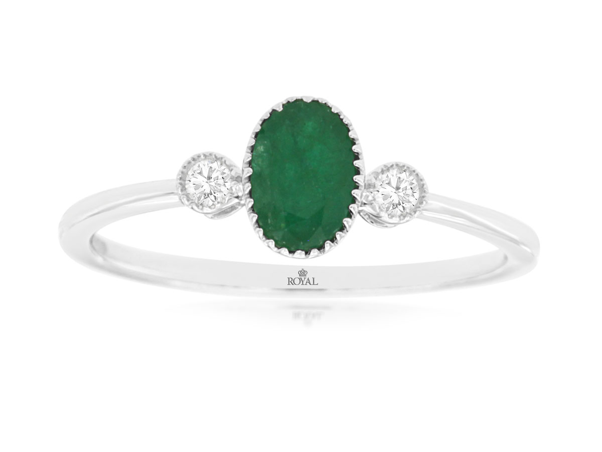 EMERALD & DIAMOND RING