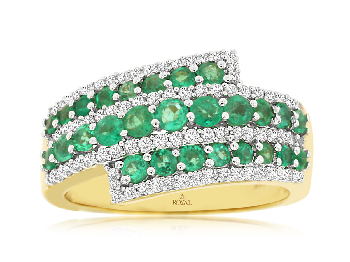 EMERALD & DIAMOND RING