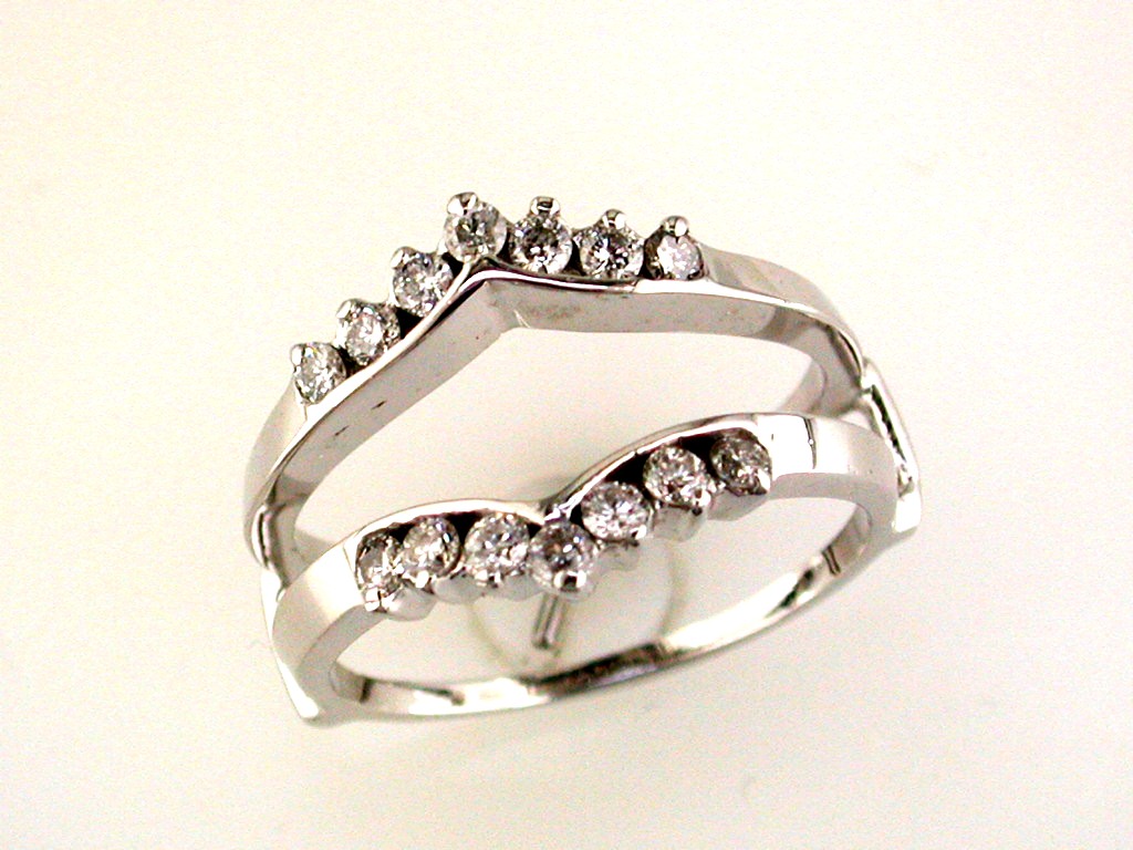 DIAMOND INSERT RING