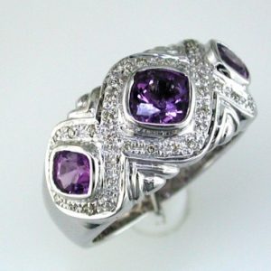 AMETHYST & DIAMOND RING