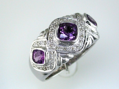 AMETHYST & DIAMOND RING