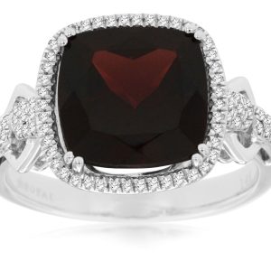 GARNET & DIAMOND RING
