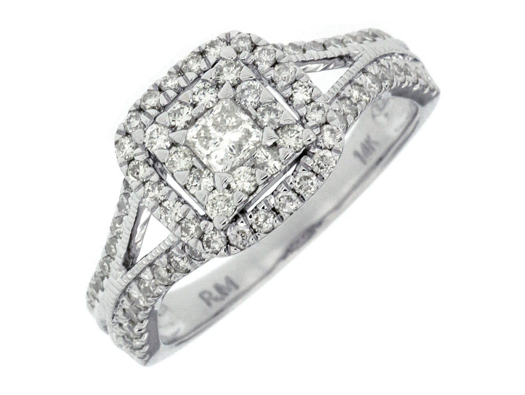 DIAMOND ENGAGEMENT RING