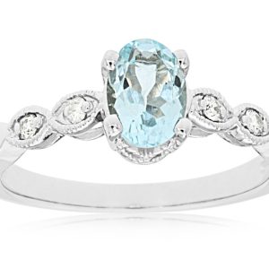 AQUAMARINE & DIAMOND RING