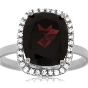 GARNET & DIAMOND RING