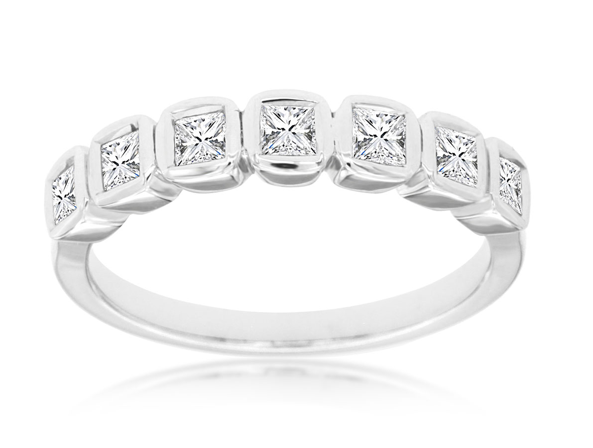 DIAMOND WEDDING BAND