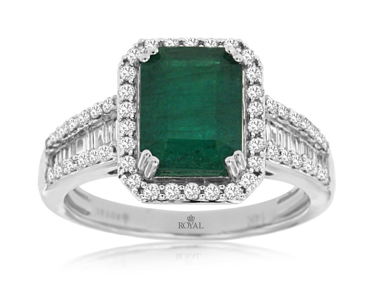 EMERALD & DIAMOND RING