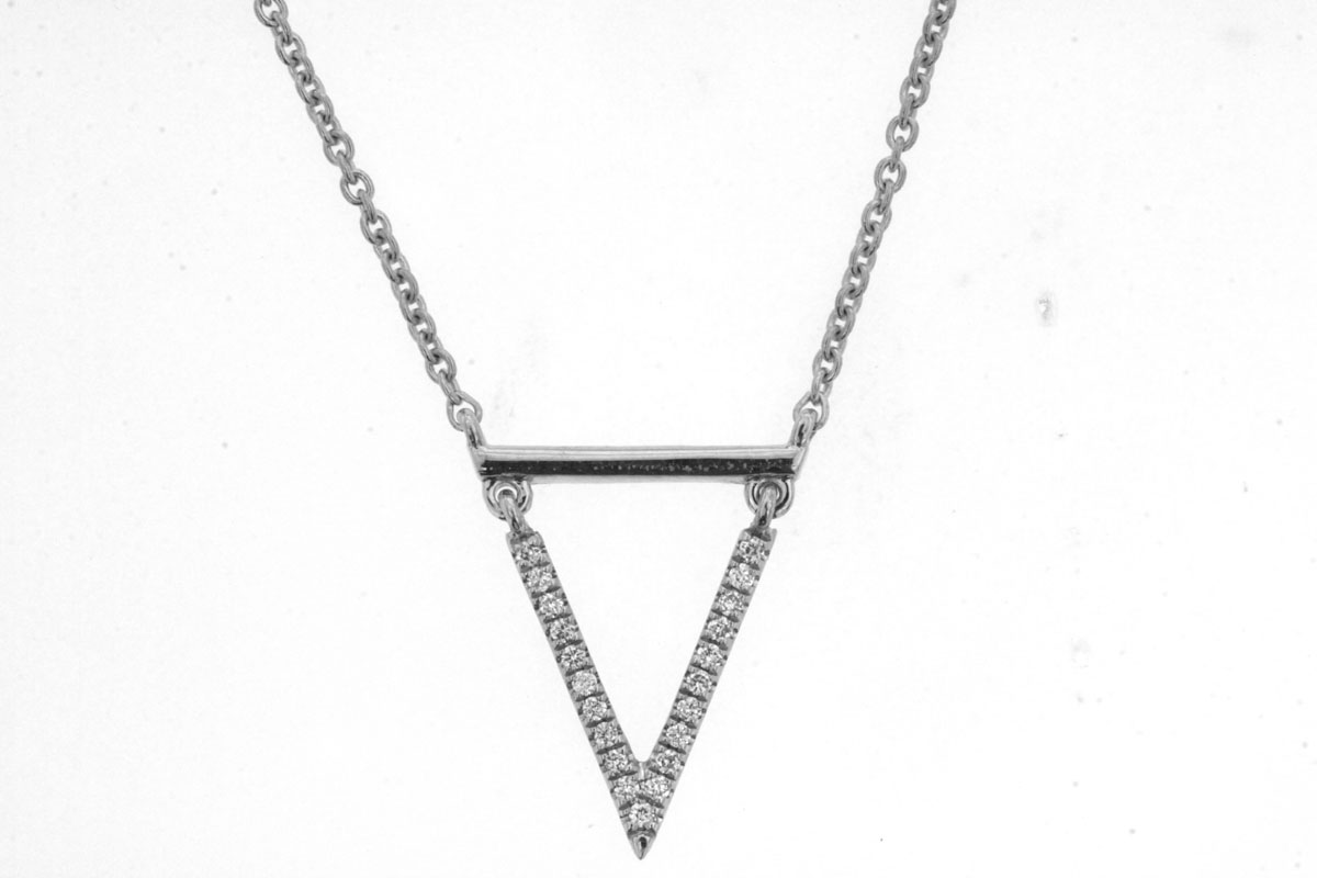 DIAMOND NECKLACE