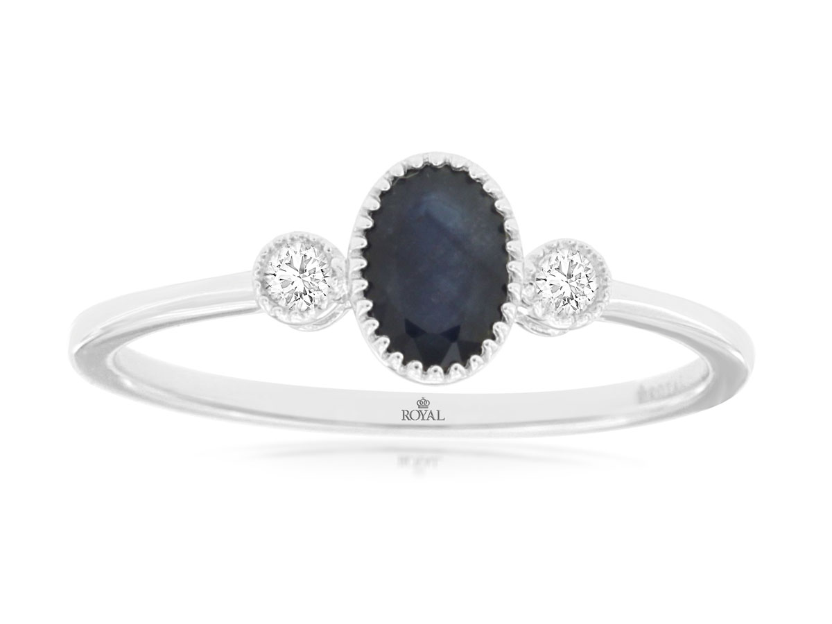 SAPPHIRE & DIAMOND RING