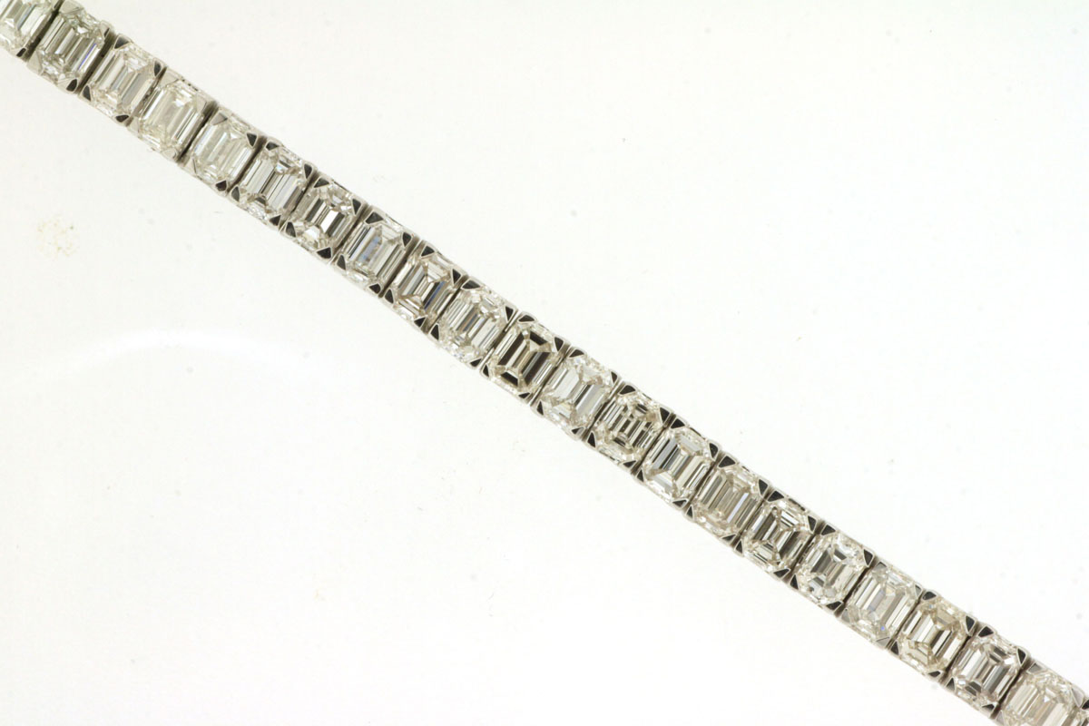 DIAMOND BRACELET