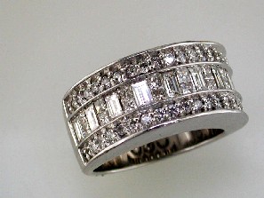 DIAMOND WEDDING RING