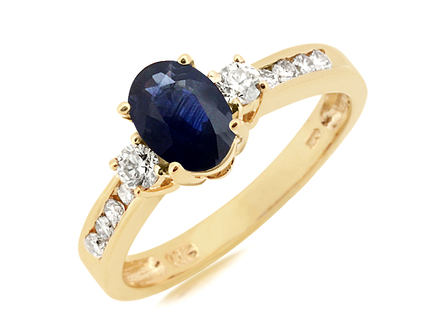 SAPPHIRE & DIAMOND RING