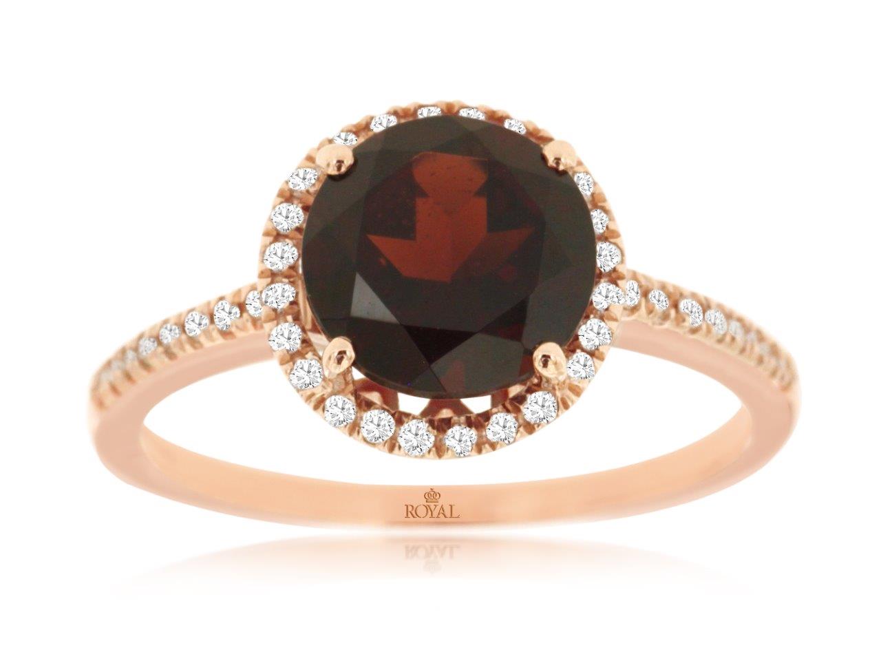 GARNET & DIAMOND RING