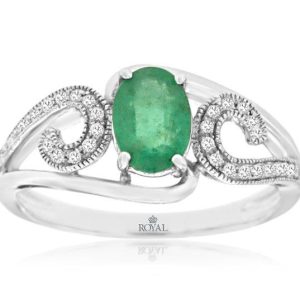 EMERALD & DIAMOND RING