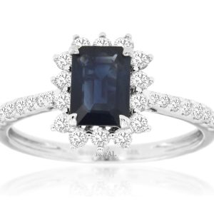 SAPPHIRE & DIAMOND RING