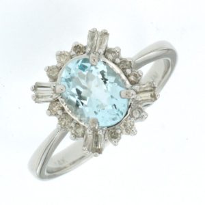 AQUAMARINE & DIAMOND RING